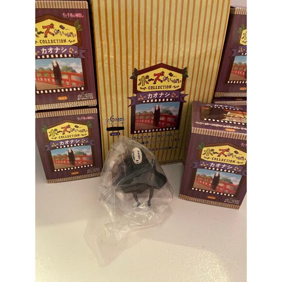 Spirited Away No Face Kaonashi Blind Box No. 2 Fuwari - Picture 2 of 4